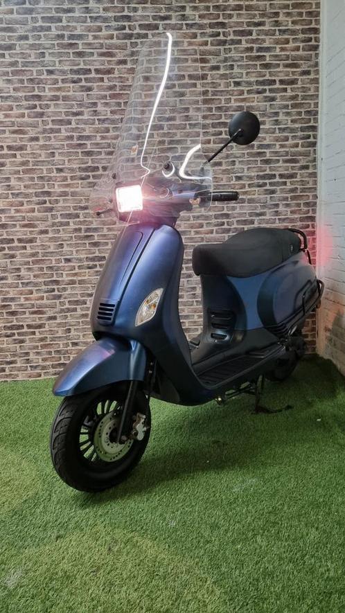 Zeer nette BTC RIVA snorscooter 2019!  Mat cameleon., Fietsen en Brommers, Scooters | SYM, Gebruikt, Overige modellen, Ophalen of Verzenden