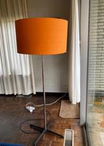 Vintage sta-lamp, oranje, Huis en Inrichting, Lampen | Vloerlampen, Jaren ‘70, 150 tot 200 cm, Gebruikt, Metaal