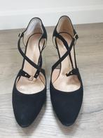 Zwarte suede pumps maat 43,5 van Calandschoen, Kleding | Dames, Schoenen, Pumps, Ophalen of Verzenden, Zo goed als nieuw, Calandschoen