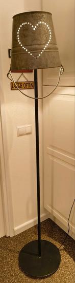 Vloerlamp zinken emmer hart, Huis en Inrichting, Ophalen, Gebruikt, Landelijk, Metaal