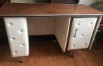 Zeldzaam bureau met creme skai leer : retro vintage, Huis en Inrichting, Bureaus, Ophalen, Gebruikt, Bureau
