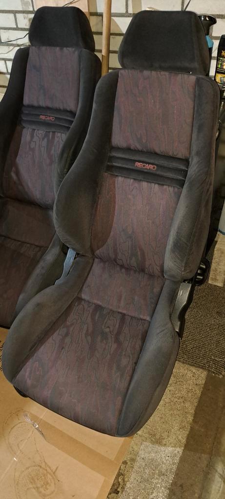 2 stuks Recaro Kuipstoelen Ford Escort/Fiesta - Universeel, Auto-onderdelen, Interieur en Bekleding, Ophalen
