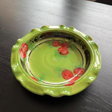 Schaal fruitschaal rozen handgemaakt porselein groen vintage beschikbaar voor biedingen