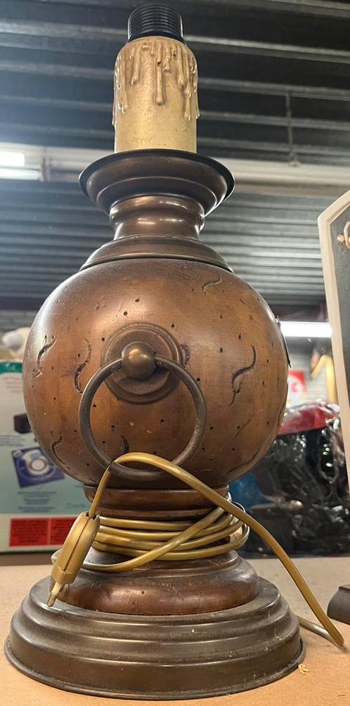 Vintage tafellamp in brons-look, Huis en Inrichting, Lampen | Tafellampen, Zo goed als nieuw, Minder dan 50 cm, Metaal, Overige materialen