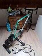 Zwift Hub One + eventueel racefietsonderdelen en kleding, Ophalen, Zo goed als nieuw, Benen, Overige typen