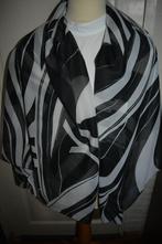 shawl, zeer ruime organza shawl in abstract patroon, Ophalen of Verzenden, Zo goed als nieuw, Sjaal