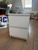 GRATIS: MALM kastje 2 lades, Huis en Inrichting, Slaapkamer | Nachtkastjes, Ophalen, Minder dan 45 cm, Zo goed als nieuw, Minder dan 55 cm