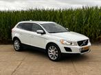 Volvo XC60 2.4D AWD Inscription 215pk full options Panorama, Auto's, Volvo, Automaat, Euro 5, Beige, Wit