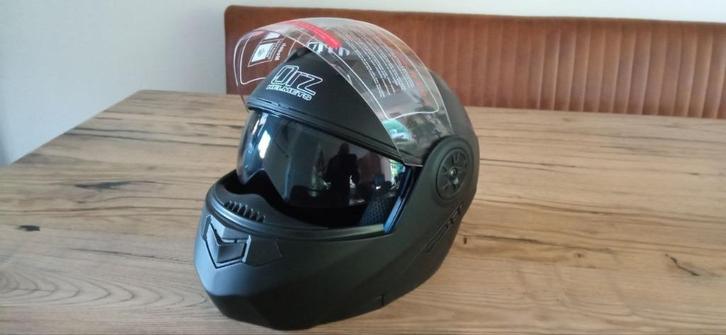 Mooie systeemhelm met nieuw vizier, Fietsen en Brommers, Brommerhelmen, Zo goed als nieuw, Ophalen of Verzenden