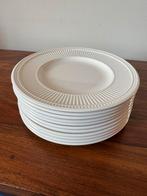 Uitgebreid Wedgwood Servies, Ophalen, Zo goed als nieuw, Wedgwood, Porselein