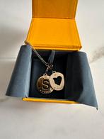 Fendi ketting charm met ID tags, Sieraden, Tassen en Uiterlijk, Kettingen, Goud, Ophalen of Verzenden, Zo goed als nieuw