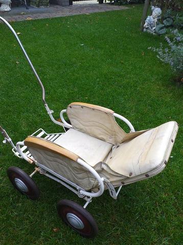 jaren vijftig wandelwagen mooi voor de OLD beschikbaar voor biedingen