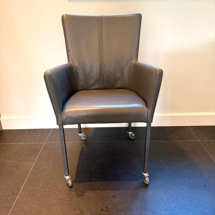 Moderne lederen eettafel stoelen, Huis en Inrichting, Stoelen, Gebruikt, Vijf, Zes of meer stoelen, Overige materialen, Overige kleuren