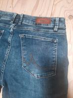 Donkerblauwe jeans LTB model Daisy  maat 29 L30, Kleding | Dames, Spijkerbroeken en Jeans, Ophalen of Verzenden, Zo goed als nieuw