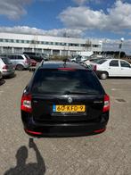 Skoda Octavia 1.4 TSI Combi AUT 2009 Zwart, Auto's, Skoda, Euro 5, Beige, 4 cilinders, Parkeersensor