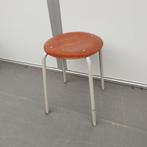 Krukje - bruine houten zitting ( mist dopjes)