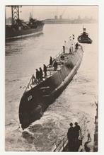 Ansichtkaart KM Onderzeeboot O23 (indokken na tewaterlating), Ophalen of Verzenden, Marine, Nederland, Foto of Poster