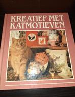 Creatief met kat motieven., Ophalen of Verzenden, Zo goed als nieuw, Borduren en Naaien