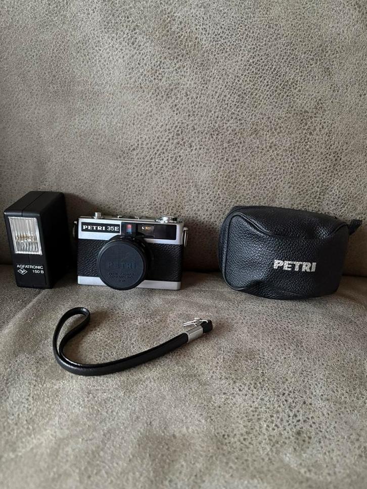 Petri 65E fotocamera + flitser, Audio, Tv en Foto, Fotocamera's Analoog, Gebruikt, Compact, Overige Merken, Ophalen of Verzenden