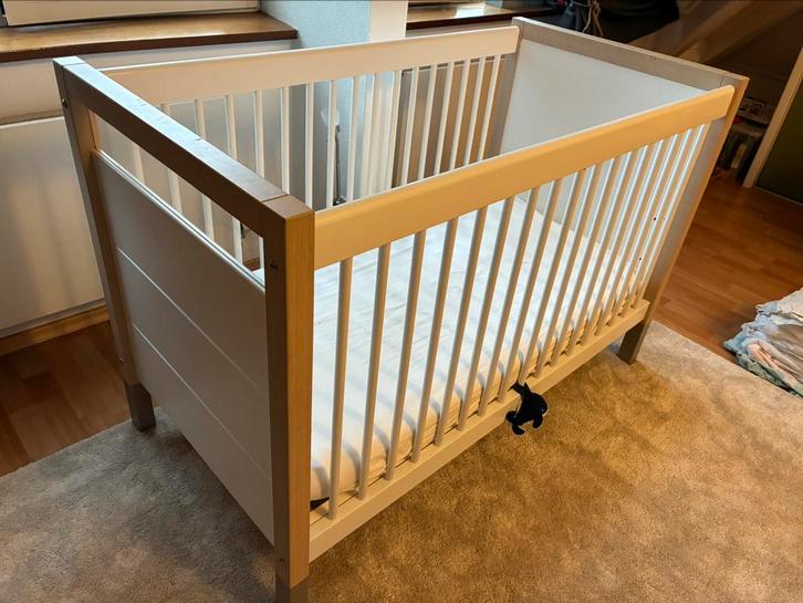 Ledikantje incl. matras, Kinderen en Baby's, Babywiegjes en Ledikanten, Gebruikt, Ledikant, Ophalen