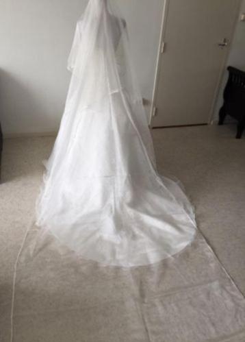Crème 4 meter lange Sluier, van luxe tullen!  beschikbaar voor biedingen