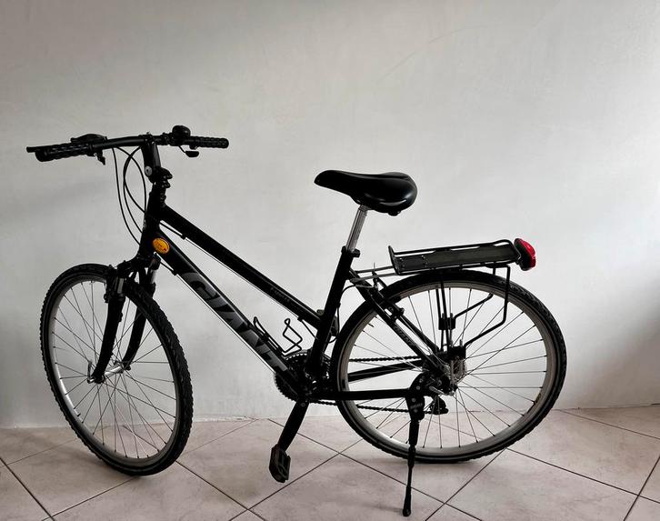 Giant X Sport- hybride-framemaat M-shimano 8 versnellingen-, Fietsen en Brommers, Fietsen | Dames | Sportfietsen en Toerfietsen