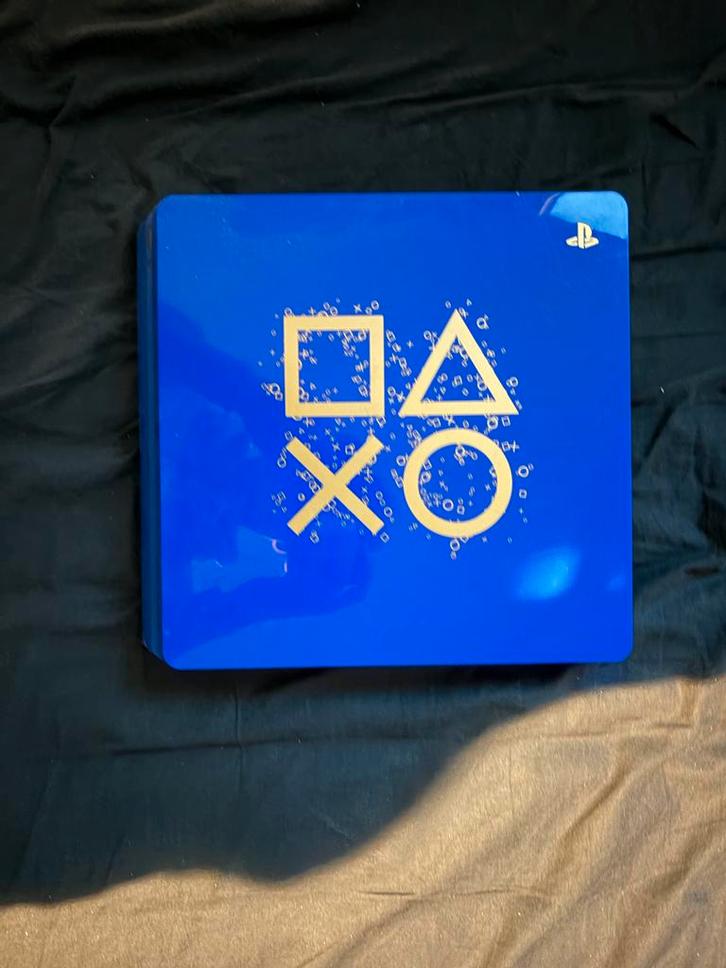 PS4 Limited Edition + Controllers & Games, Spelcomputers en Games, Spelcomputers | Sony PlayStation 4, Gebruikt, Original, 500 GB