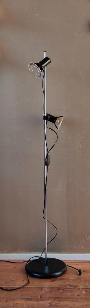 Vintage MIWI vloerlamp beschikbaar voor biedingen
