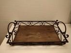 Houten dienblad met metalen frame, Huis en Inrichting, Woonaccessoires | Dienbladen, Ophalen of Verzenden, Zo goed als nieuw, Rechthoekig