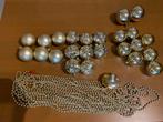 Goudkleurige Kerstballen en Kralenslinger, Diversen, Kerst, Ophalen of Verzenden, Gebruikt