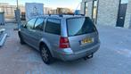 Volkswagen Golf 1.6 Variant 77KW 2003 Grijs 1250 euro ., Auto's, Volkswagen, Origineel Nederlands, Te koop, Zilver of Grijs, 5 stoelen