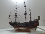 Te koop oud oorlog schip   bieden, Hobby en Vrije tijd, Modelbouw | Boten en Schepen, Ophalen, Zo goed als nieuw, 1:32 tot 1:50