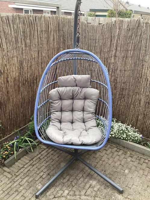 Luxe hangstoel / tuinstoel inclusief kussens, Tuin en Terras, Tuinstoelen, Zo goed als nieuw, Ophalen