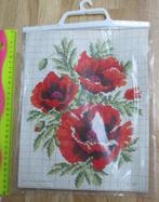 vintage borduurpakket kruissteek Margriet klaprozen MHP 7301, Ophalen of Verzenden, Zo goed als nieuw, Handborduren, Borduurpakket