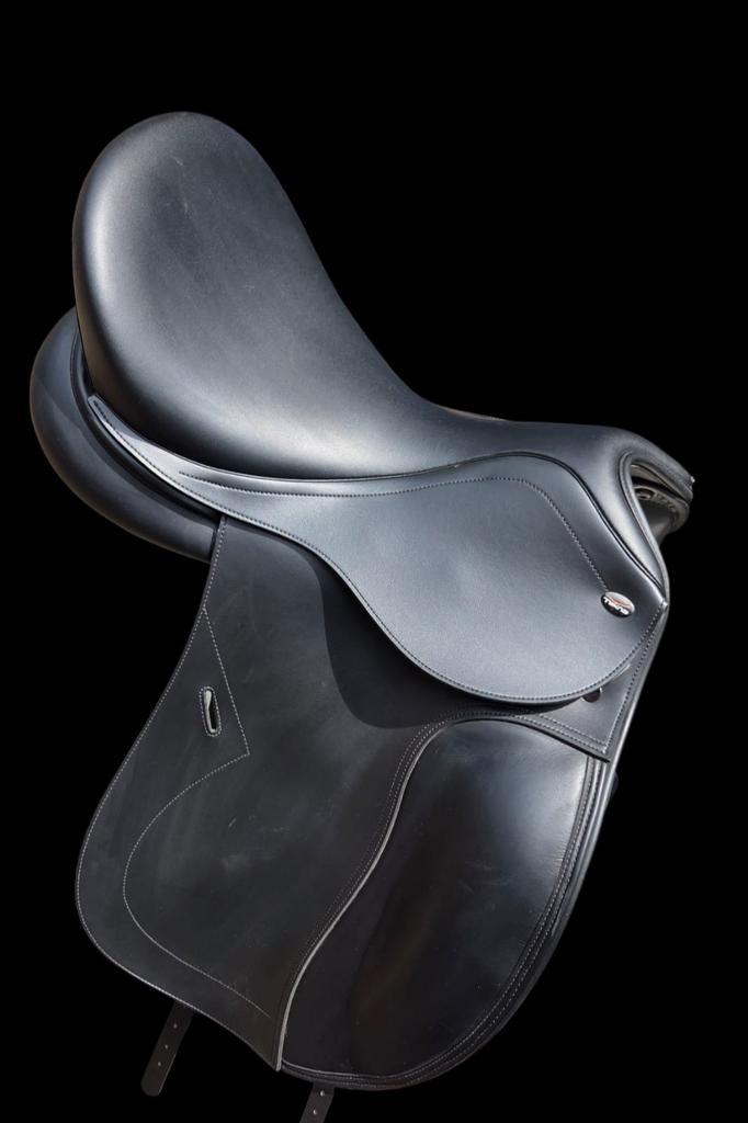 Nieuw Tekna S-line Dressuur zadel, Dieren en Toebehoren, Paarden en Pony's | Zadels, Nieuw, Dressuur, Ophalen