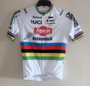 Mathieu van der Poel gesigneerd UCI Kalas WK shirt beschikbaar voor biedingen