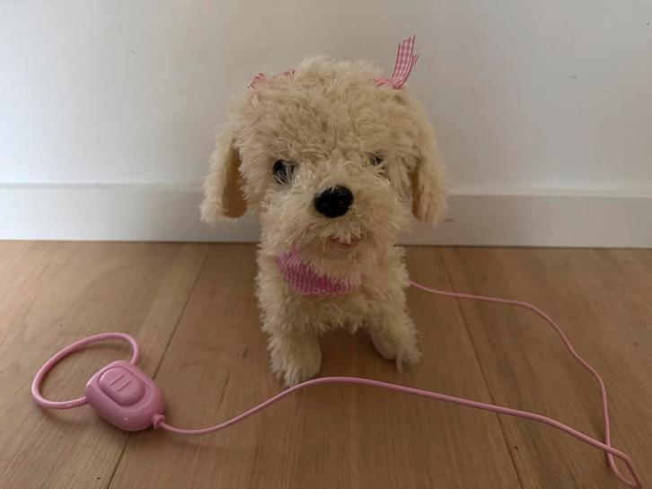Pitter Patter Pets Loop Hondje - Crèmekleurig, Kinderen en Baby's, Speelgoed | Knuffels en Pluche, Zo goed als nieuw, Hond, Ophalen of Verzenden