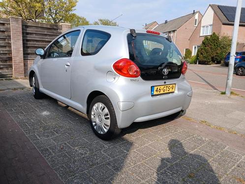 Toyota Aygo 1.0 12V Vvt-i 3DRS MMT 2008 Grijs, Auto's, Toyota, Particulier, Aygo, USB, Benzine, A, Hatchback, Handgeschakeld, Origineel Nederlands