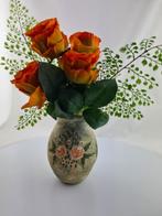 Vaas retro met geschilderde bloemen, Huis en Inrichting, Woonaccessoires | Vazen, Overige kleuren, Aardewerk of Porselein, Nieuw