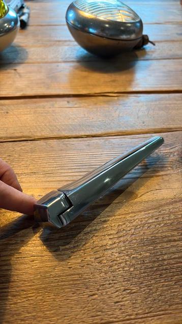 DAF - scharnier motorkap beschikbaar voor biedingen