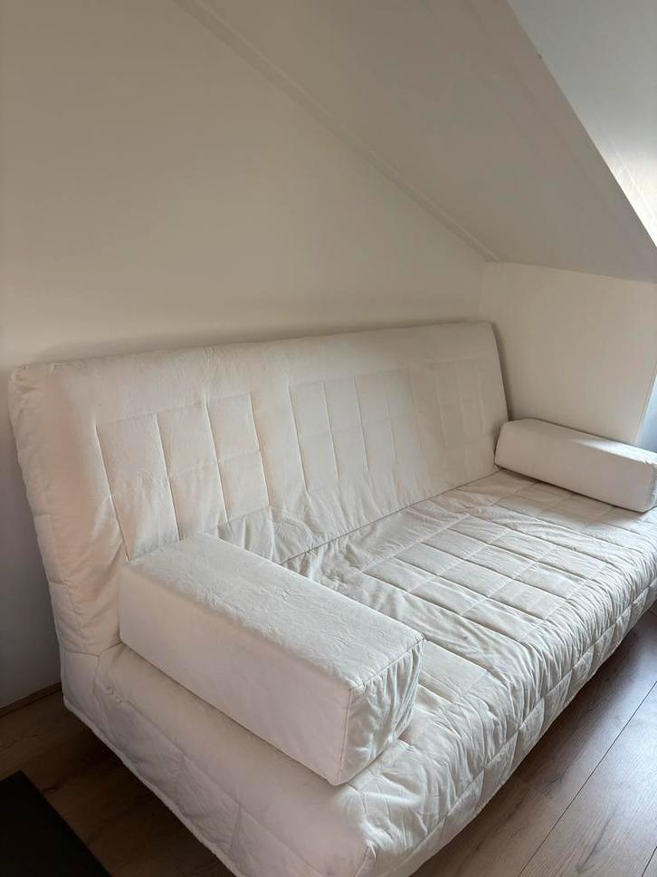 IKEA Bedbank- beddinge GRATIS, Huis en Inrichting, Slaapkamer | Slaapbanken, Gebruikt, 140 cm, 200 cm, Twijfelaar, Wit, Ophalen