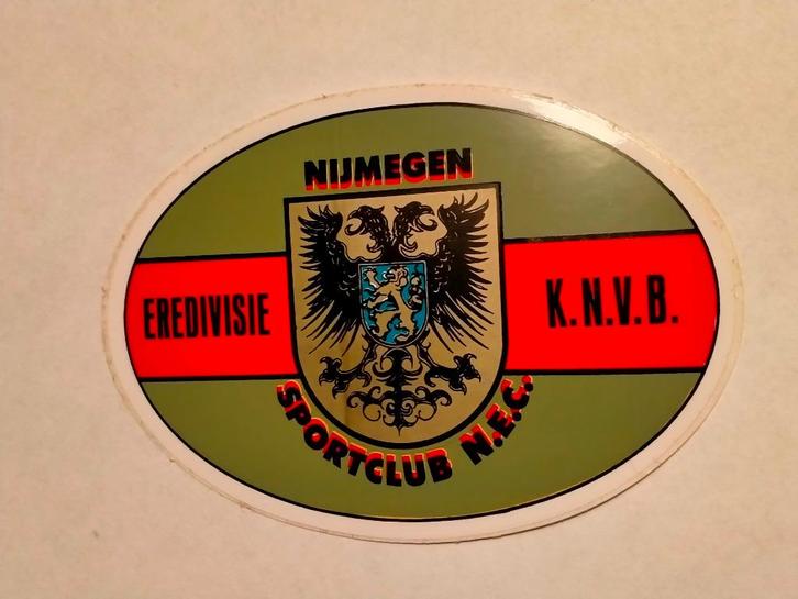 Sportclub NEC N.E.C. Nijmegen vintage voetbal sticker club, Verzamelen, Stickers, Zo goed als nieuw, Sport, Ophalen of Verzenden