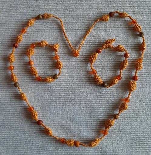 Gehaakte ketting met bijpassende armbandjes, Sieraden, Tassen en Uiterlijk, Kettingen, Nieuw, Overige materialen, Ophalen of Verzenden