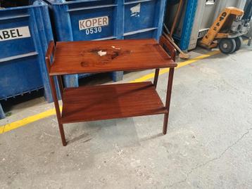 Deens design tv tafeltje  beschikbaar voor biedingen