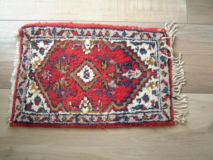 Oud Perzisch tapijt kleed ca 61 bij 43 cm zonder franje, Verzamelen, Overige Verzamelen, Ophalen of Verzenden