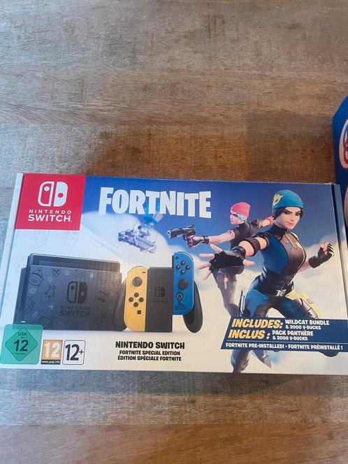 Nintendo switch fortnite special edition ZONDER CODE!, Spelcomputers en Games, Spelcomputers | Nintendo Switch, Zo goed als nieuw