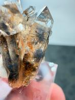 Dumortieriet in kwarts cluster, Verzamelen, Mineralen en Fossielen, Ophalen of Verzenden