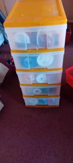 Grote collectie linten in opbergtoren, Hobby en Vrije tijd, Ophalen, Gebruikt, Lint, Band of Elastiek