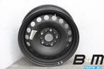1 losse 15 inch stalen velg VW Golf 7 5Q0601027L, Auto-onderdelen, Banden en Velgen, Gebruikt, Velg(en)