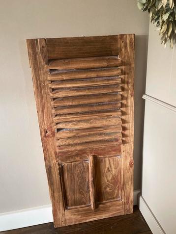 Prachtig groot houten luik voor landelijk interieur beschikbaar voor biedingen
